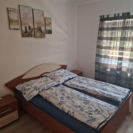 Rajmund Vendeghaz Villa Balatonkeresztúr Kamer foto